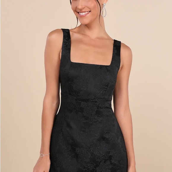 Lulus Dresses & Skirts - Lulu's Black Square-Neck Mini Dress - Size Large